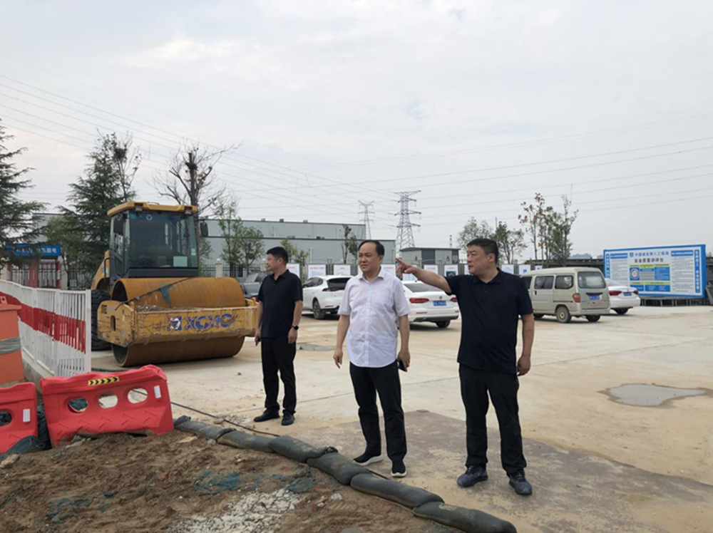 乐鱼手机网页版登录入口-乐鱼(中国)
党委委员、副总经理张岩到侯寨新镇区安置区调研项目建设工作